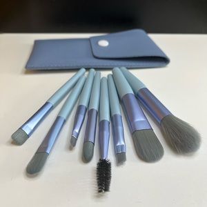 💥Mini Travel Size Makeup Brush Set of 8 w case gym office purse Blue cosmetics